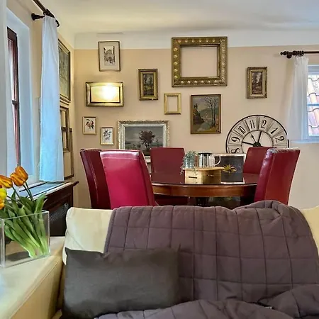 2-floor Traditional Prague