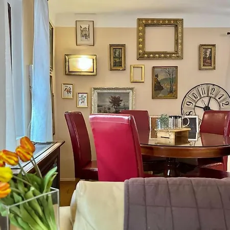 Apartment 2-floor Traditional